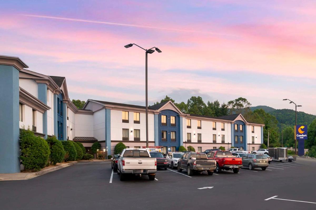 Comfort Inn Asheville-Tunnel Road East - image 6