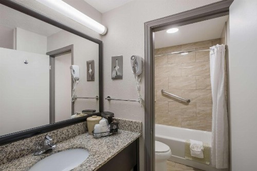 Best Western Asheville Tunnel Road - image 17