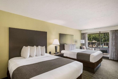 Best Western Asheville Tunnel Road - image 19