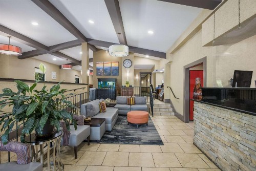 Best Western Asheville Tunnel Road - image 24