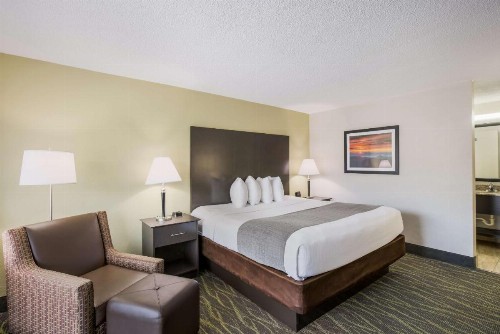 Best Western Asheville Tunnel Road - image 26
