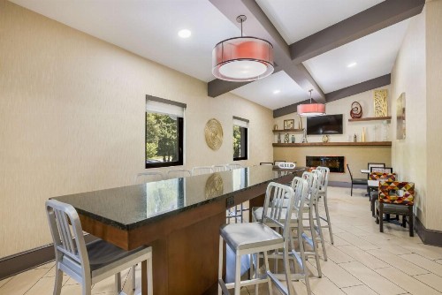 Best Western Asheville Tunnel Road - image 4