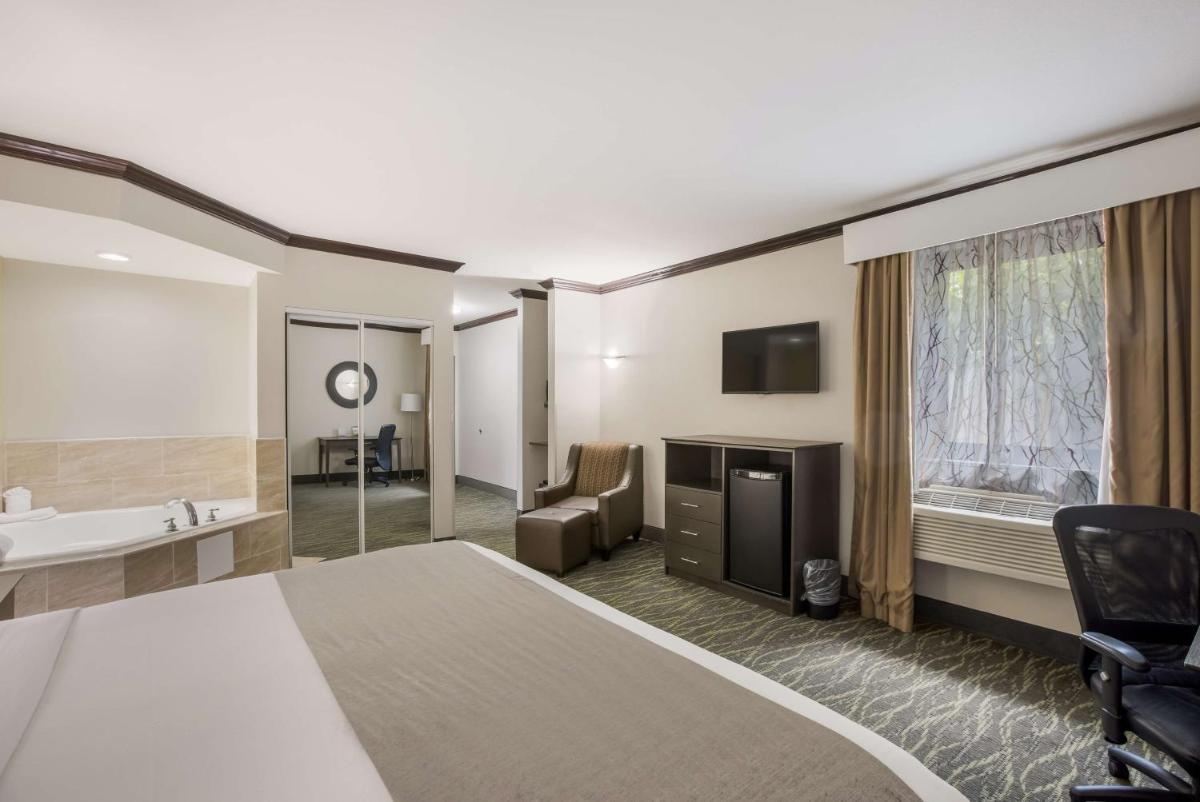 Best Western Asheville Tunnel Road - image 6