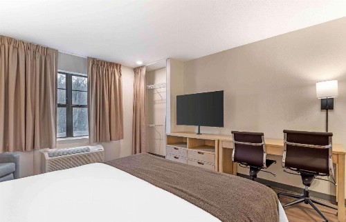 Extended Stay America Suites - Asheville - Tunnel Rd - image 11