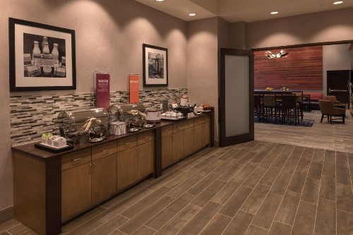 Hampton Inn & Suites-Asheville Biltmore Village NC - image 29
