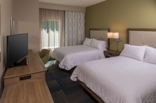 Hampton Inn & Suites-Asheville Biltmore Village NC - image 44