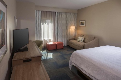 Hampton Inn & Suites-Asheville Biltmore Village NC - image 45