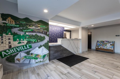 Rodeway Inn & Suites near Outlet Mall - Asheville - image 7