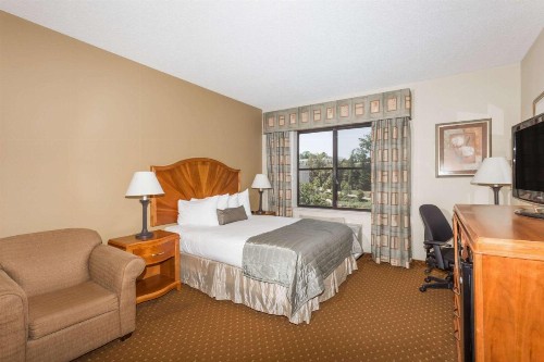Baymont by Wyndham Asheville/Biltmore - image 30