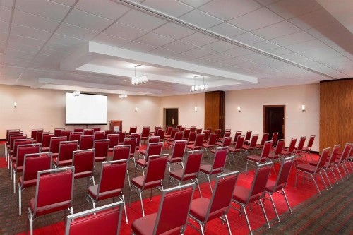Four Points by Sheraton Asheville Downtown - image 9
