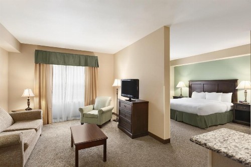 Country Inn & Suites by Radisson Asheville West - image 5
