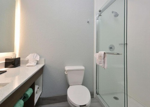 Brookstone Lodge near Biltmore Village Ascend Hotel Collection - image 47