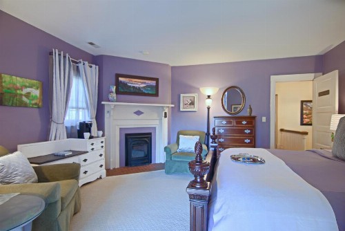 North Lodge on Oakland Bed and Breakfast - image 12