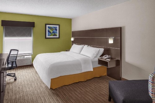 Holiday Inn Express & Suites Asheville SW - Outlet Ctr Area an IHG Hotel - image 16