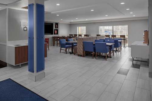 Holiday Inn Express & Suites Asheville SW - Outlet Ctr Area an IHG Hotel - image 19