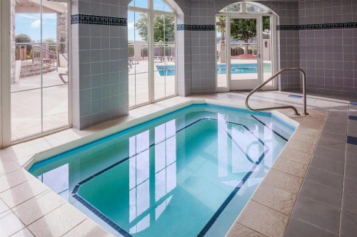 Holiday Inn Express & Suites Asheville SW - Outlet Ctr Area an IHG Hotel - image 20