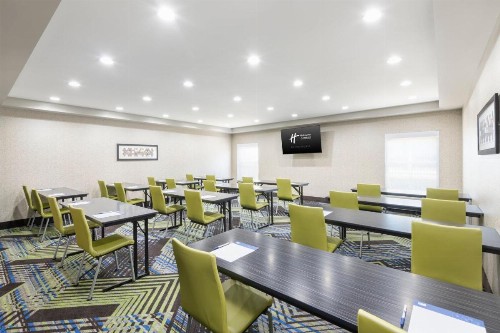 Holiday Inn Express & Suites Asheville SW - Outlet Ctr Area an IHG Hotel - image 33