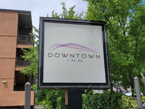 Downtown Inn - image 13