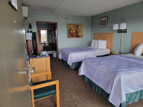 Downtown Inn - image 2