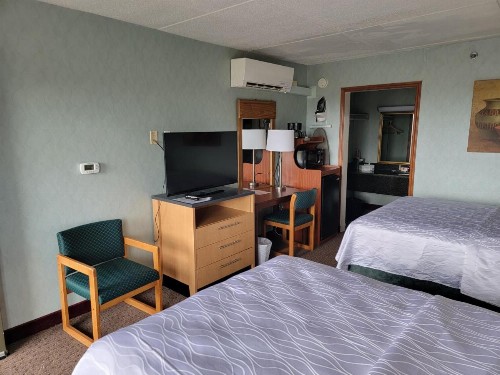 Downtown Inn - image 3