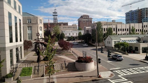 Downtown Inn - image 5
