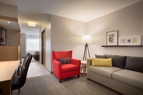 Country Inn & Suites by Radisson Asheville Westgate NC - image 3