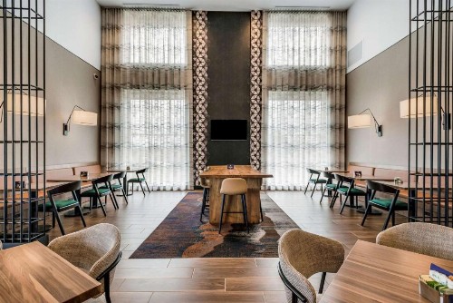 DoubleTree by Hilton Asheville Downtown - image 12