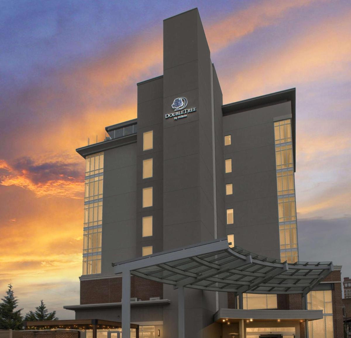 DoubleTree by Hilton Asheville Downtown - image 3