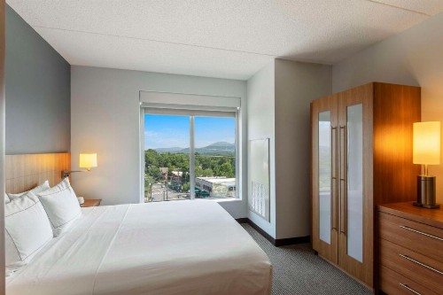 DoubleTree by Hilton Asheville Downtown - image 39
