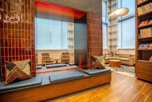 DoubleTree by Hilton Asheville Downtown - image 7