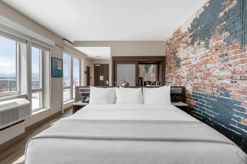 Cambria Hotel Downtown Asheville - image 36