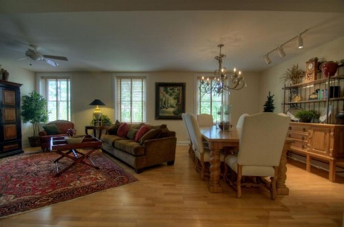Biltmore Village Hideaway Condo - image 10