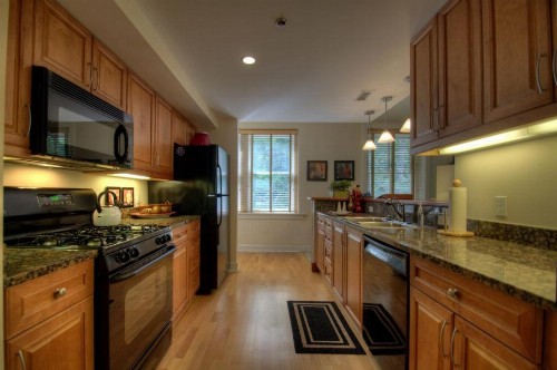 Biltmore Village Hideaway Condo - image 8