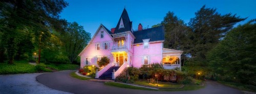 Cedar Crest Inn