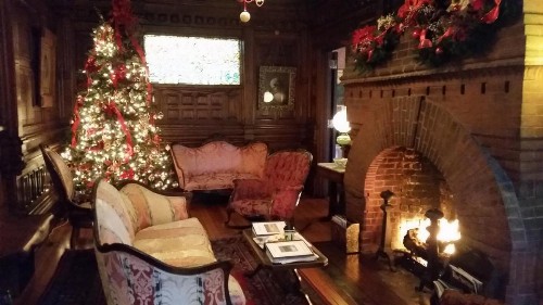 Cedar Crest Inn - image 12