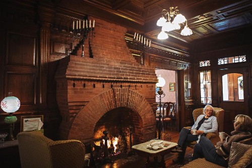 Cedar Crest Inn - image 14