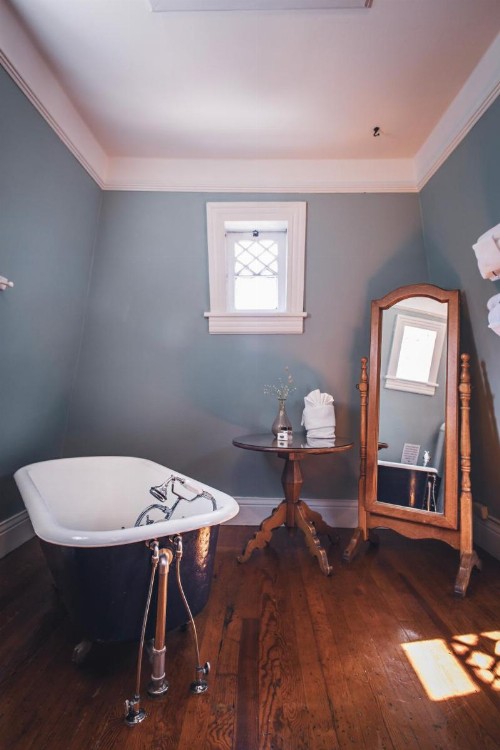 Cedar Crest Inn - image 40