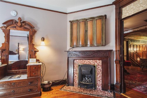 Cedar Crest Inn - image 46