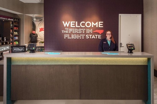 Hampton Inn & Suites Asheville Biltmore Area - image 12