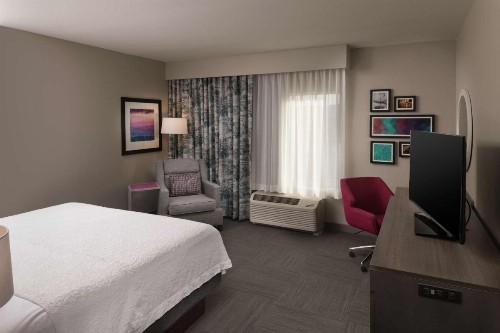 Hampton Inn & Suites Asheville Biltmore Area - image 29