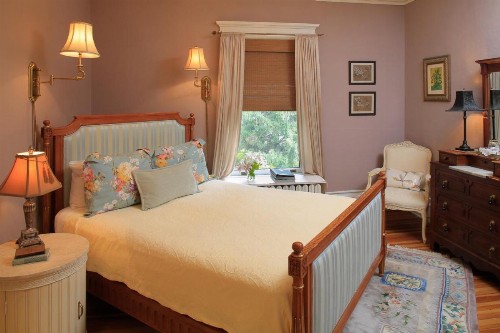 The Lion and the Rose Bed and Breakfast - image 16