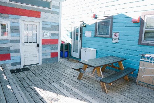 Bon Paul & Sharky's Hostel - image 14