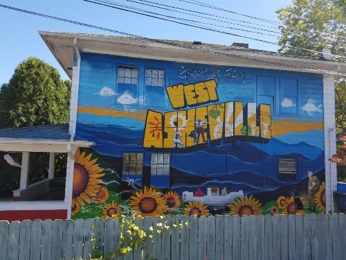 Bon Paul & Sharky's Hostel - image 2