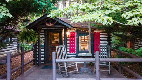 Log Cabin Motor Court - image 5