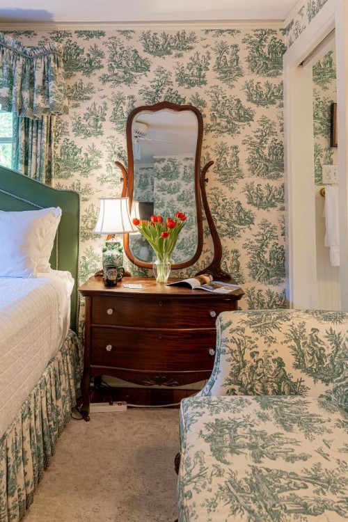 Pinecrest Bed & Breakfast - image 20