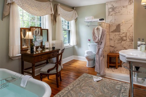 Pinecrest Bed & Breakfast - image 21