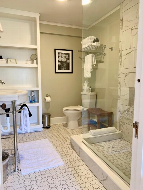 Pinecrest Bed & Breakfast - image 29