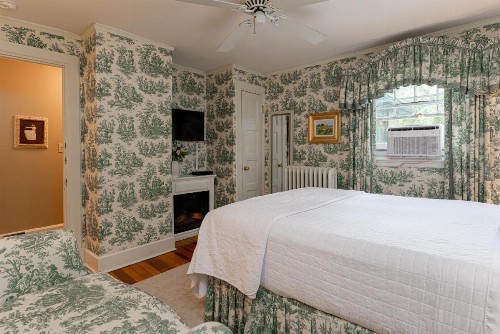 Pinecrest Bed & Breakfast - image 47