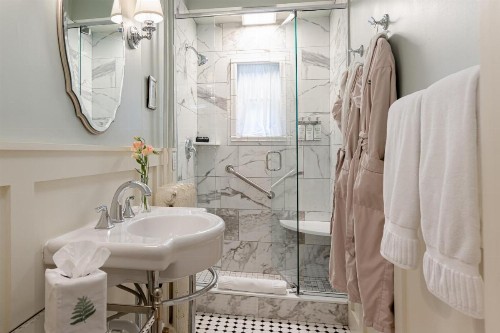 Pinecrest Bed & Breakfast - image 9