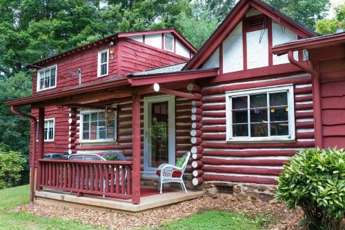 Celia's Retreat - image 9